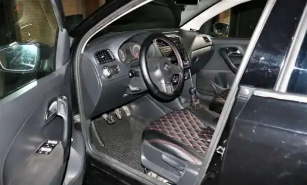 Volkswagen Polo 2011, фотография 7