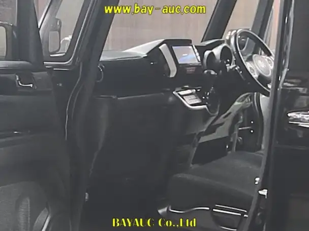 Микровэн турбо кей-кар Honda N Box кузов JF2 минивэн модификация Custom G Turbo Package гв 2013 4wd, фотография 6