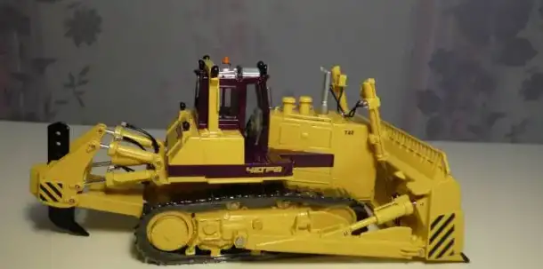 Масштабная модель Бульдозер ЧЕТРА Т-40 1/43, фотография 3