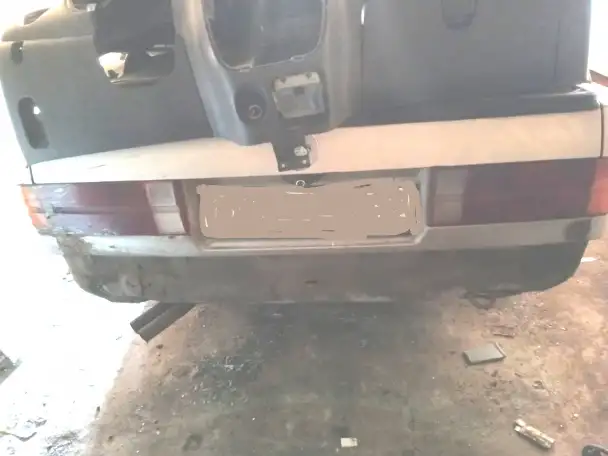 ПРОДАЮПОЛНОСТЮ авто  БМВ Е30 НА РАЗБОРКУ, фотография 2