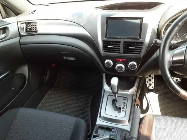 Хэтчбек Subaru Impreza кузов GH2 модификация 1.5i-S Limited, фотография 6