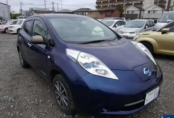 Электромобиль хэтчбек Nissan Leaf кузов AZE0 модификация X 80th гв 2014, фотография 1