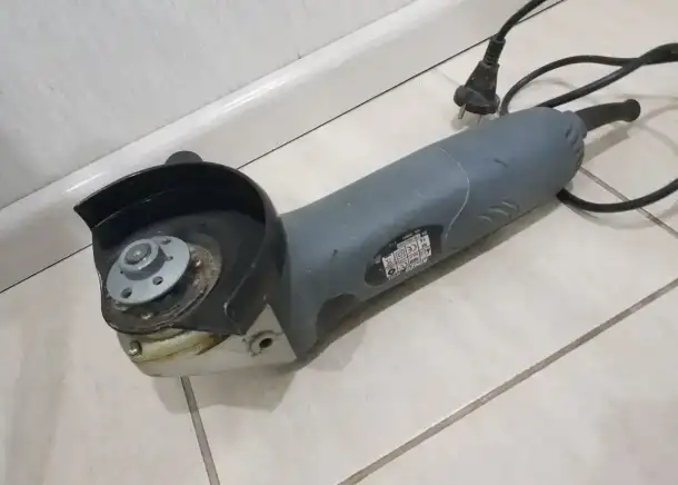 Эл Лобзик 600w кейс  Эл ушм болгарка 900w, фотография 12