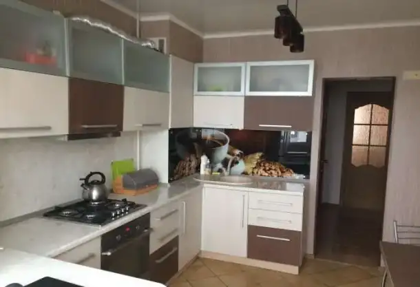 Теплую и светлую 3х комнатная квартира, 65,00 м², 8 эт., пр. Победы д.19, фотография 5
