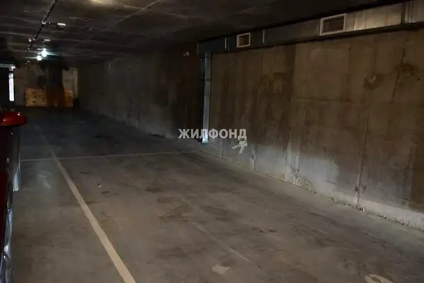Продается место на закрытой стоянке, 36 м2, фотография 1