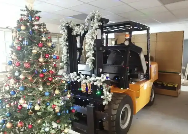Вилочный погрузчик Aurora Forklift FD50T, 2022, фотография 1