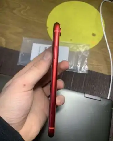 Продажа айфонов, фотография 3