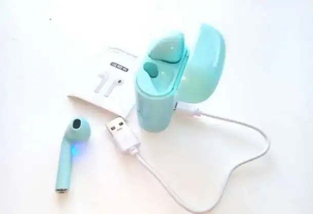 Гарнитура беспроводная (Bluetooth-наушники), фотография 4