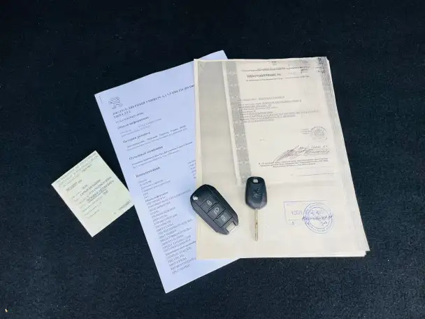 Продам Автомобиль Peugeot 308 1.5 AT, 2019, 127 000 км, фотография 8