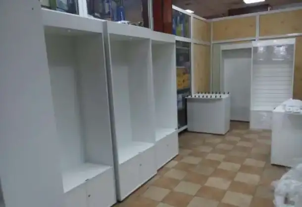 Витрины, прилавки, стеллажи, стойки, офисная мебель в наличии, фотография 6