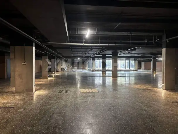Продается место на закрытой стоянке, 14 м2, фотография 1