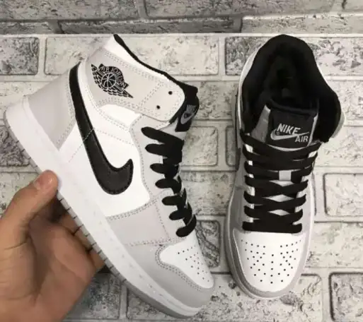 Кроссовки Nike Air Jordan 1 Retro High .УНИСЕКС.Зима, фотография 4