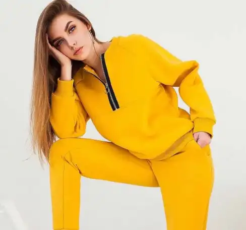 Костюм женский трикотажный, фотография 3