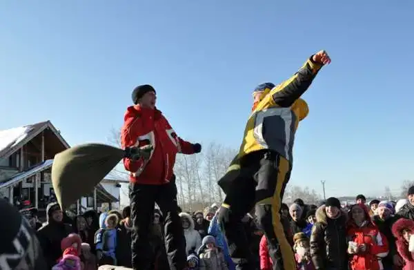 Ведущие на Масленицу, фотография 3