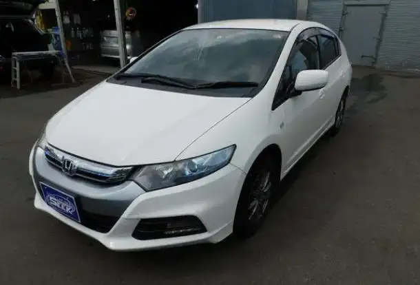 Продажа автомобилей Honda Insight, фотография 2