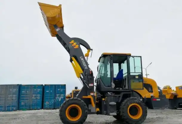 фронтальный погрузчик XCMG LW180FV, фотография 3