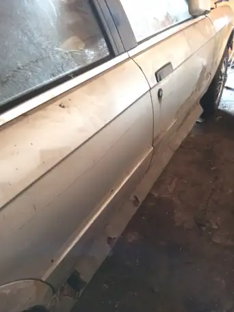 ПРОДАЮПОЛНОСТЮ авто  БМВ Е30 НА РАЗБОРКУ, фотография 7