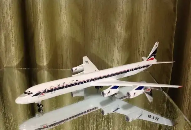 Модель самолета DC-8.1/144.1972 год.Освещение салона,кабины пилотов., фотография 4