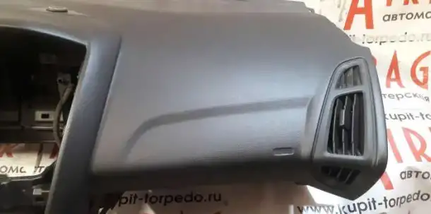 Ремонт торпеды Ford Focus 3, фотография 3
