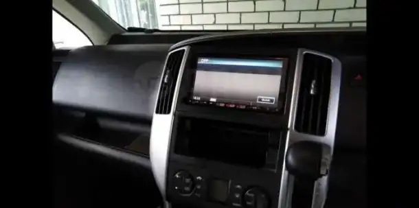 Nissan Serena 2009 год полный привод, фотография 1