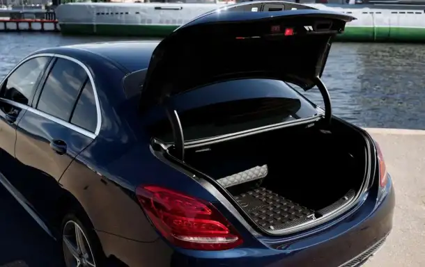 Продается а/м Mercedes-Benz C-Класс 200 IV (Wг.в., г. Санкт-Петербург., фотография 4