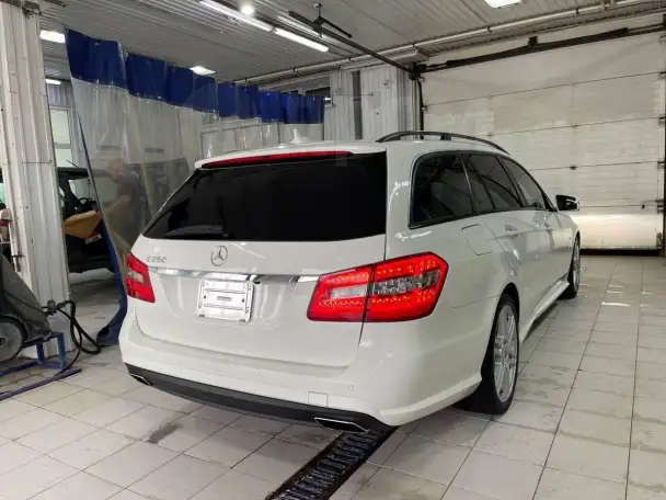 Продажа Mercedes-Benz E-Class, 2012 год, фотография 8