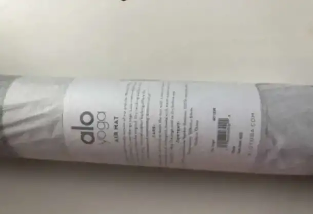 Йога Коврик Alo Yoga Mat Air 1.6mm, фотография 8