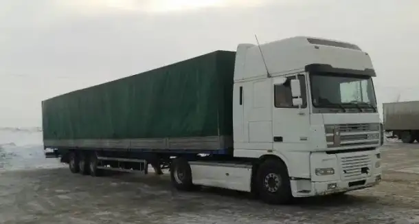 Тягач DAF XF 95 с полуприцепом, фотография 3