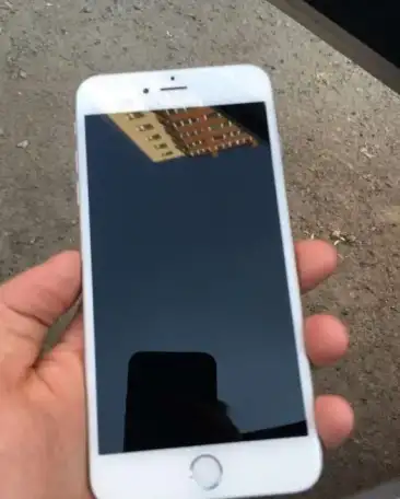 Iphone 6+,16 ГБ, б/у, имеется коробка,наушники, фотография 1