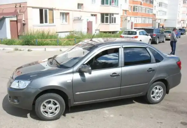 Лада Гранта 2013 г.в. Цена 245000 руб., фотография 1