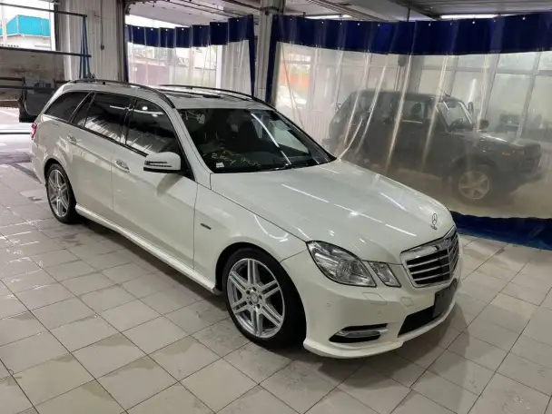 Продажа Mercedes-Benz E-Class, 2012 год, фотография 5