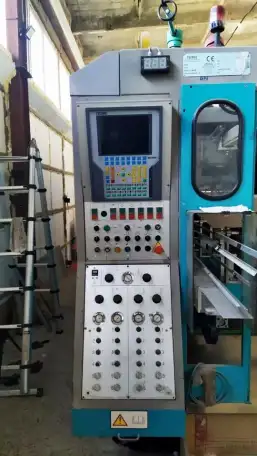 Экструзионно-выдувная машина Techne Италия SYSTEM 4000 TWIN, 1997г.в., фотография 2