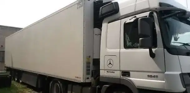 Продается сцепка:седельный тягач Mercedes-Benz Actros 1841LS+полуприцеп-рефрижератор SCHMTZ , фотография 1