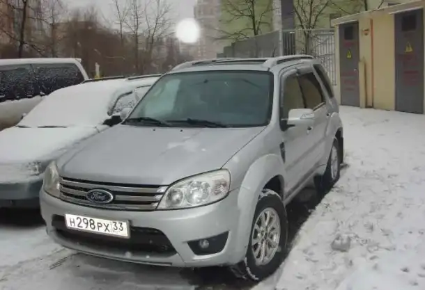 Продаю автомобиль Ford Escape, фотография 3