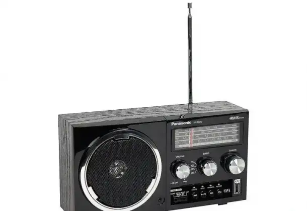 Новый радиоприёмник Panasonic блок зарядки, фотография 6