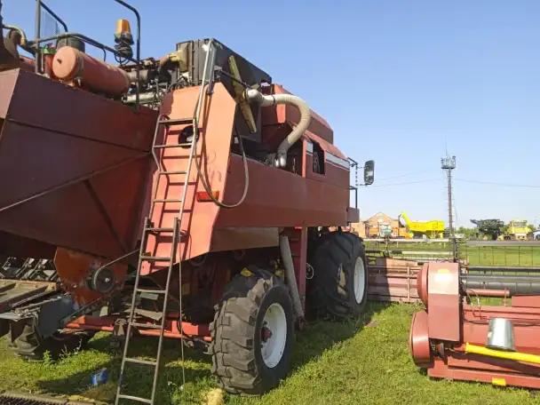 Зерноуборочный комбайн Полесье кзс 1218, фотография 2