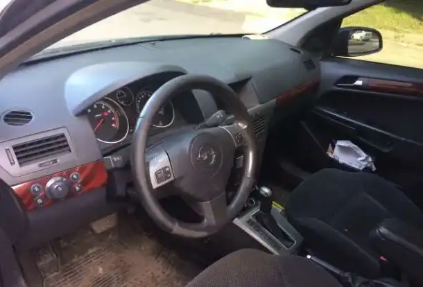 Opel astra H 2004 г, фотография 2