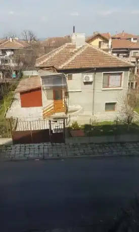 Крепкий каменный дом в болгарском городке, Бургасская область, Средец 140,00 м2, фотография 9