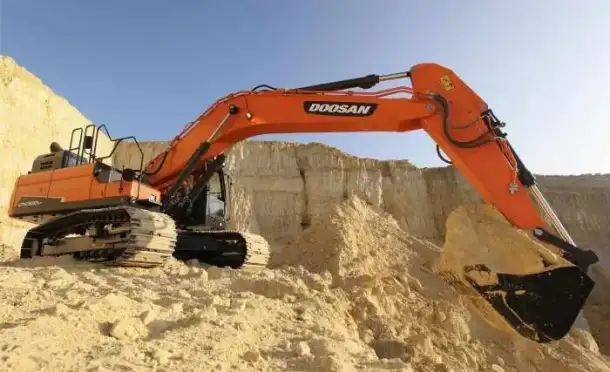 Гусеничный экскаватор Doosan DX300LCA в Тольятти от официального представителя завода в РФ, фотография 2