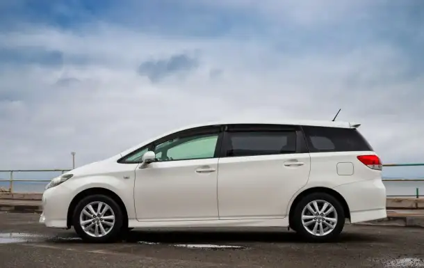 Toyota Wish, 2011 г ZGE20 ПРОДАЕТСЯ В ОТЛИЧНОМ СОСТОЯНИИ С АУКЦИОНОВ ЯПОНИИ ПОД ЗАКАЗ, фотография 2