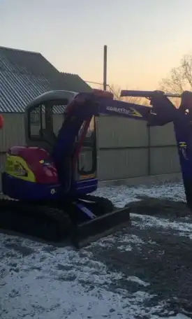 Komatsu PC30UU-3, фотография 1