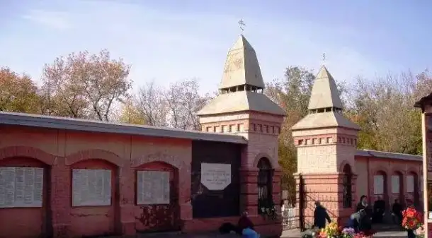 Уход за захоронениями и благоустройство могил в Самаре, фотография 1