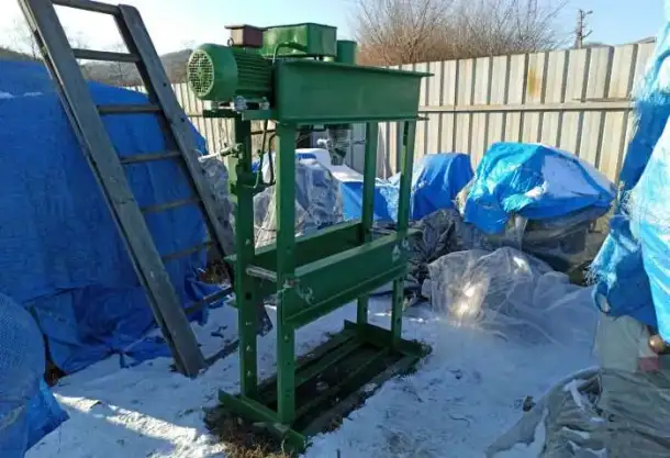 Пресс гаражный гидравлический 40 тонн продам, Владивосток., фотография 2