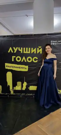 Ведущая, которая поет!, фотография 5