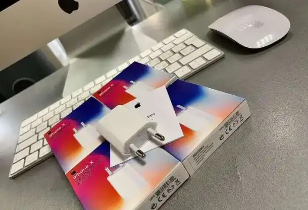 Сетевое зарядное устройство Apple , фотография 1