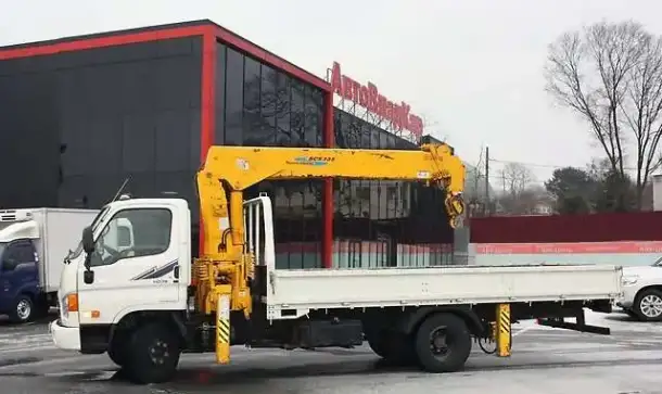 Бортовой Hyundai HD78 c манипулятором Soosan SCS 335, фотография 2
