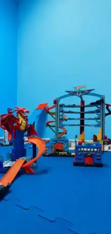 Детская игровая студия PIT STOP стиль Hot Wheels Кудрово, фотография 9