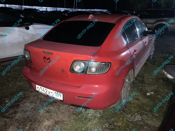 Автомобиль Mazda 3, 2007, фотография 4