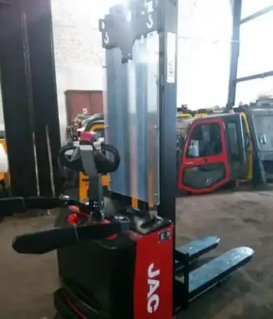 Самоходный штабелер JAC CDD 12-25 compact в Тольятти от официального представителя завода в РФ, фотография 1