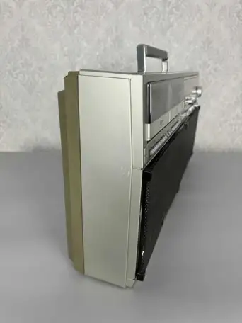 Винтажная магнитола Sharp GF-777  не работает, фотография 3
